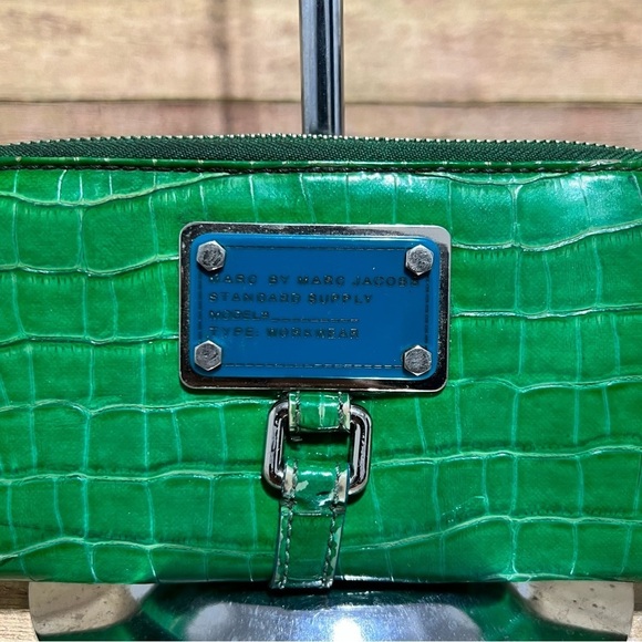 Marc By Marc Jacobs Green Leather Wallet - Picture 6 of 6